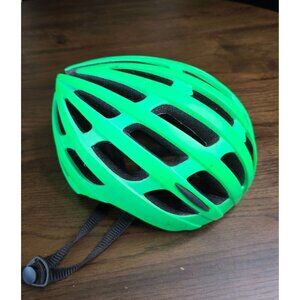 Green Explore Bicycle Helmet With Adjustable Strap Lightweight Design For Men/Wo